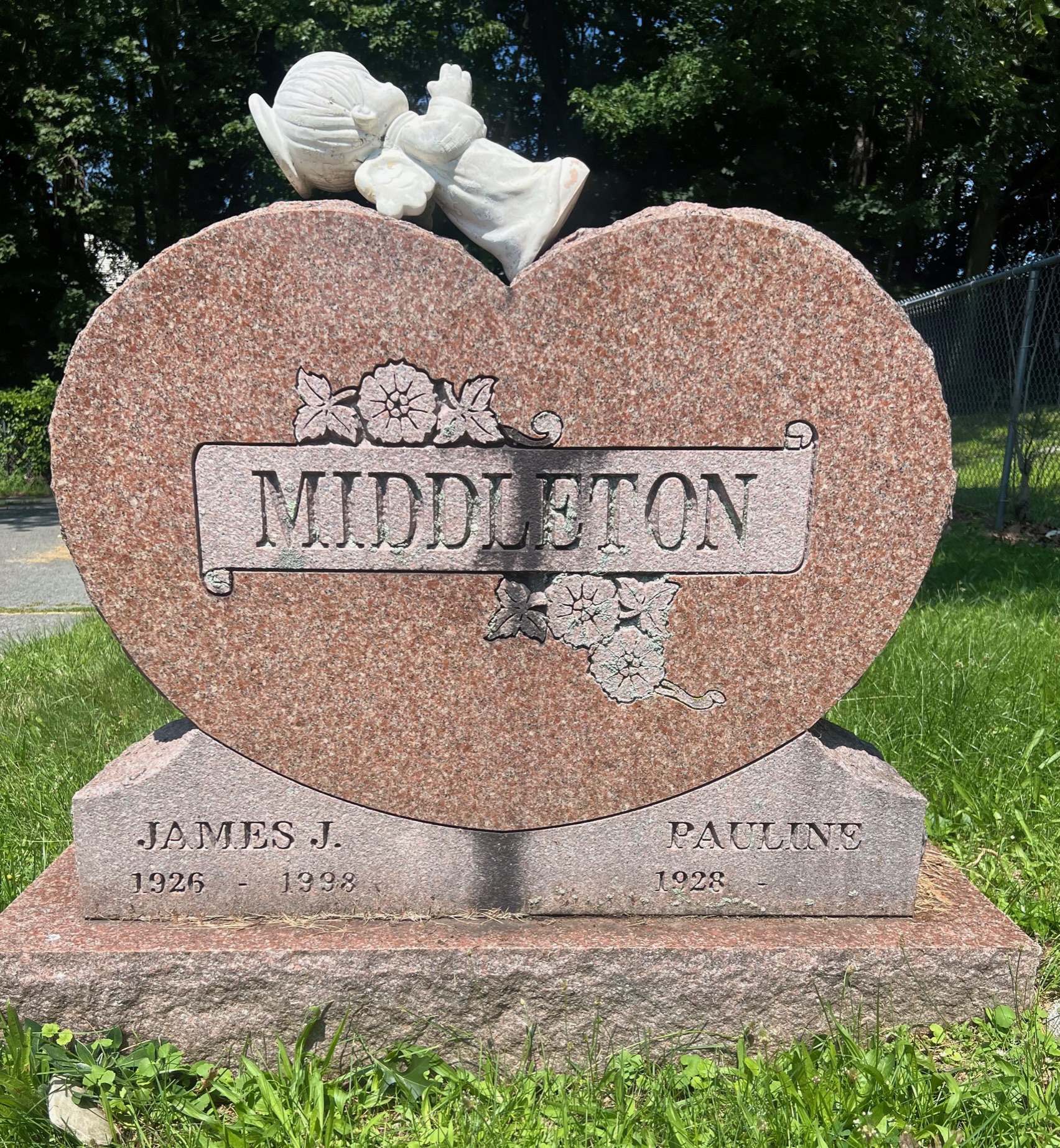 Middleton pink granite heart monument